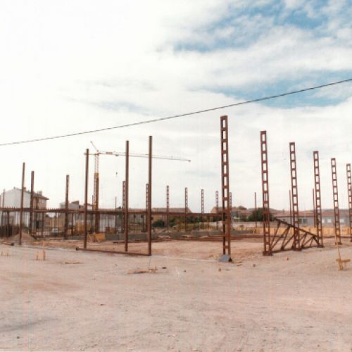 Estructura y cerramiento pabellón polideportivo municipal