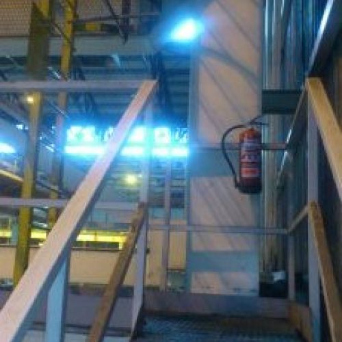 Escaleras fabrica automoción 2