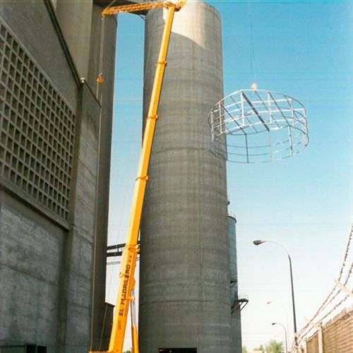 Estructura sobre silo cementos portland Ceno