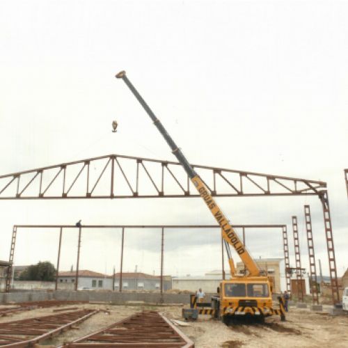 Estructura y cerramiento pabellón polideportivo municipal