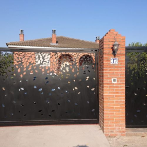 Corte láser puertas y barandillas dibujo hojas