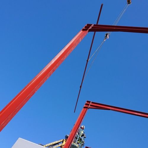 Estructura y cerramiento RAESA